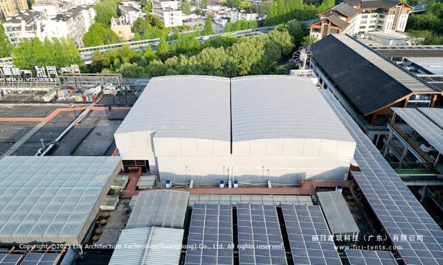 楼顶电动篮球场顶棚正面图