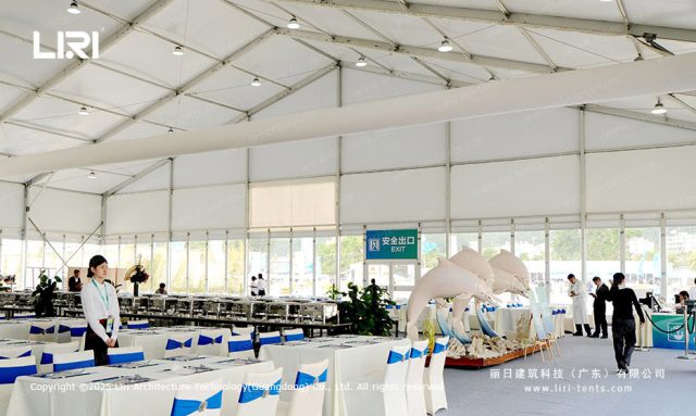 航空展览篷房内景图